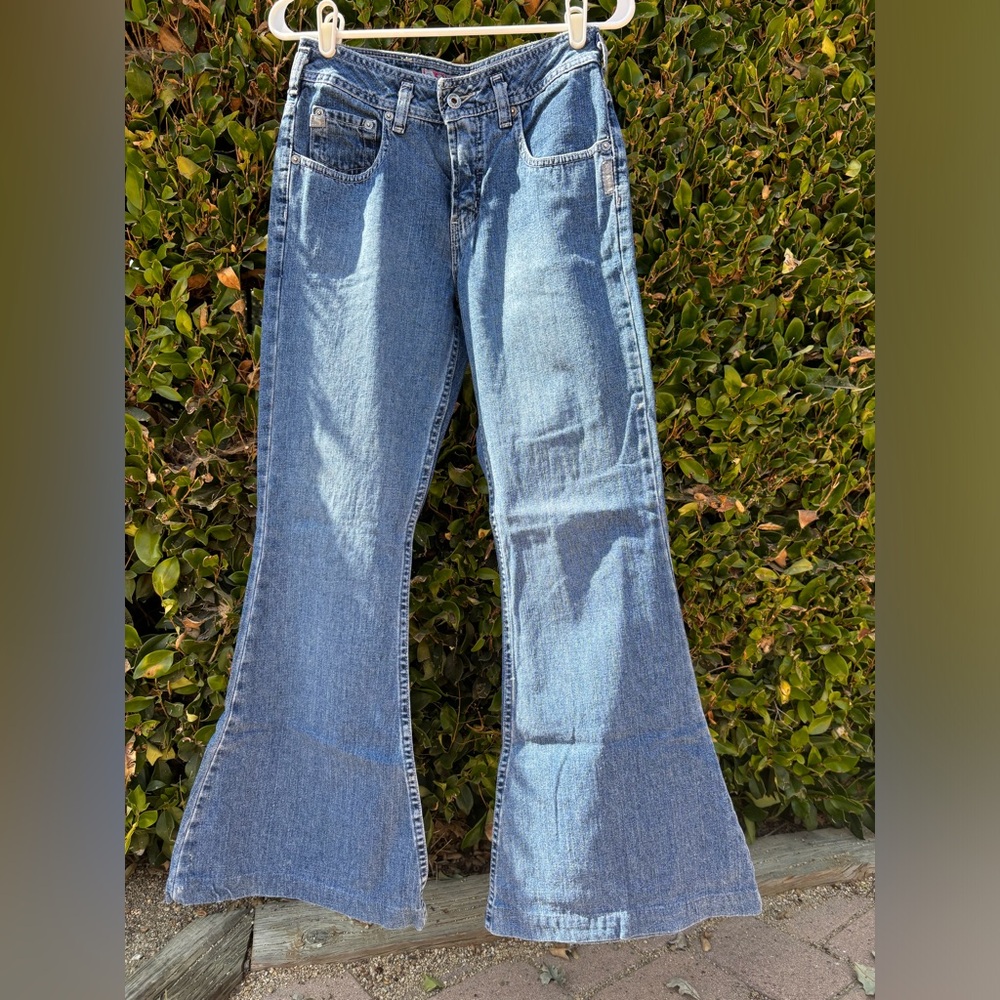 Silver brand denim jeans size 28 flare bottom